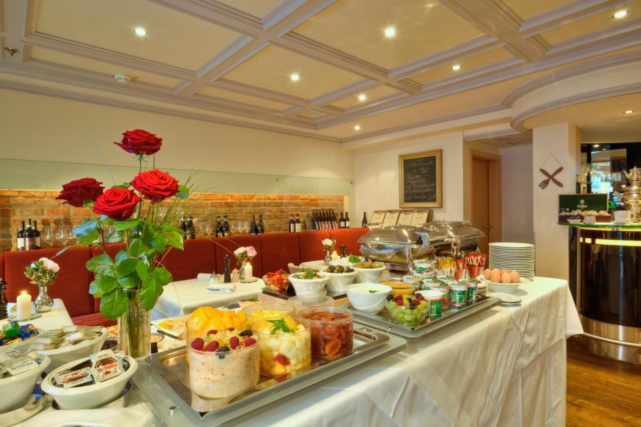 Maximilian Hotel 4*